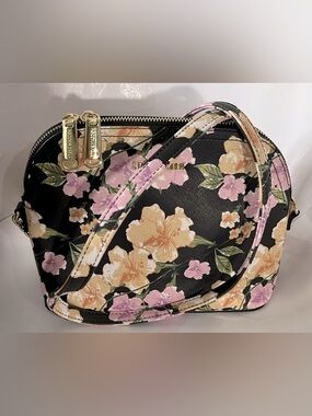 Steve Madden Floral Crossbody with pink wristlet